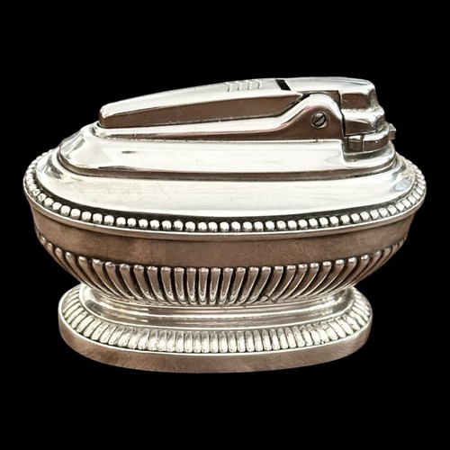Vintage ronson art - deco, style