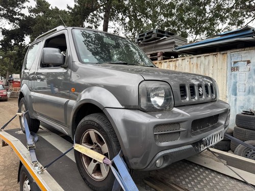 Suzuki jimny petrol - suzuki,