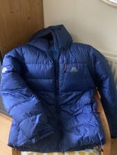 mountain equipment jacket Size
