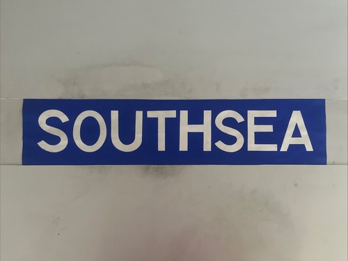 Southsea leatherhead lh60 - southsea,