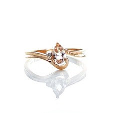 9ct morganite diamond ring - 9ct,