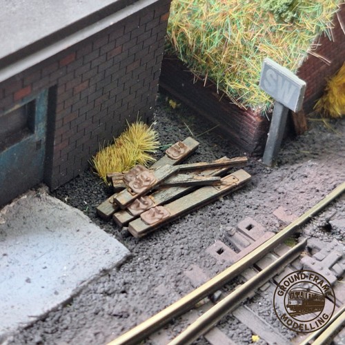 Gauge decorative rail - gauge,