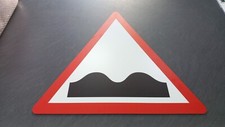 TRIANGLE ROAD TRAFFIC SIGN -