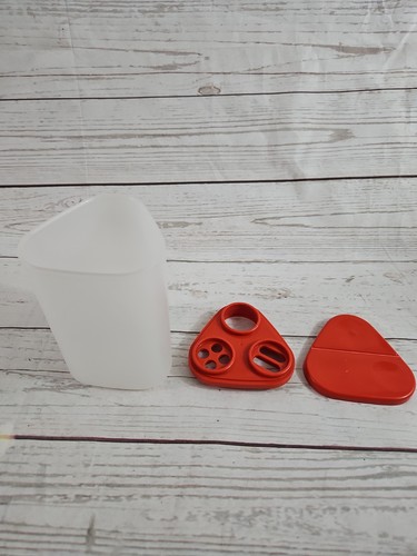Vintage tupperware triangular - tupperware,