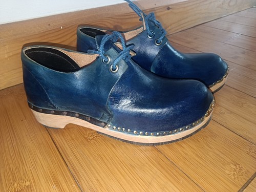 New old stock walkleys - new, blue