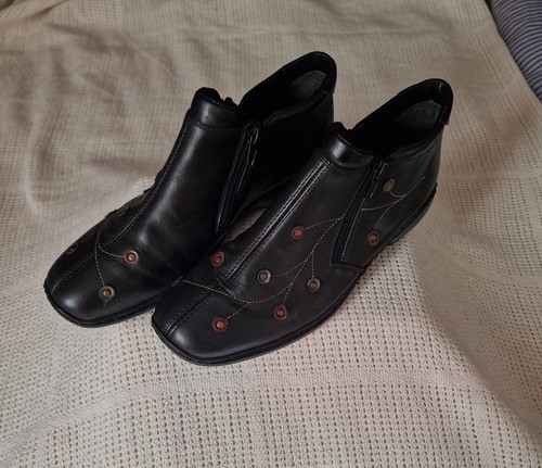 Ladies low boots shoes - low, black