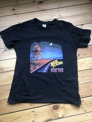 Vintage neil young harvesters - young,