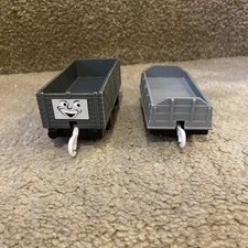 2x Carriages one with Face