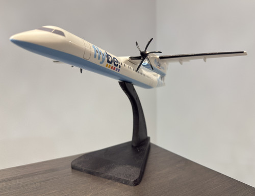 Flybe dash 400 plane - flybe,