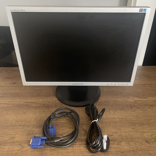Samsung 923nw monitor 1440 - 923nw, 19"