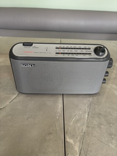 Vintage sony icf - icf-703l, 3