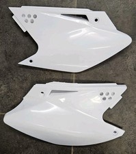 NEW WHITE SHOP SOILED POLISPORT KAWASAKI KXF250 SIDE PANELS 2006-2008 8603000001