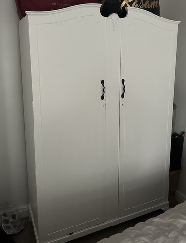 Vintage wide white wardrobe - white,