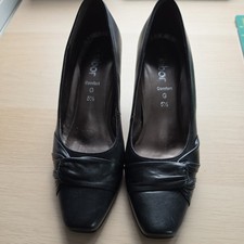 ladies gabor shoes size 5.5
