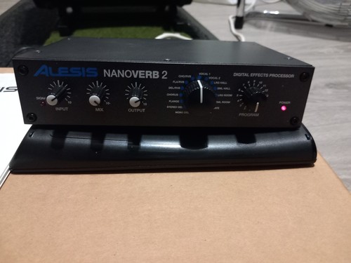 Alesis nanoverb desktop - 2,