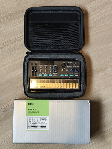 Korg volca synthesizer - fm,