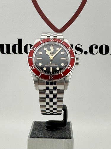 2024 tudor black bay burgundy - black,