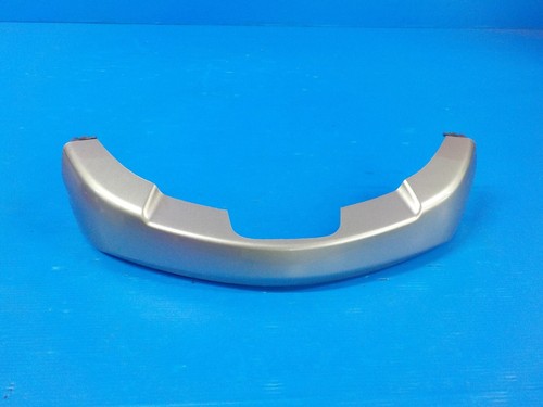 Lower tail with broken stop - lower,