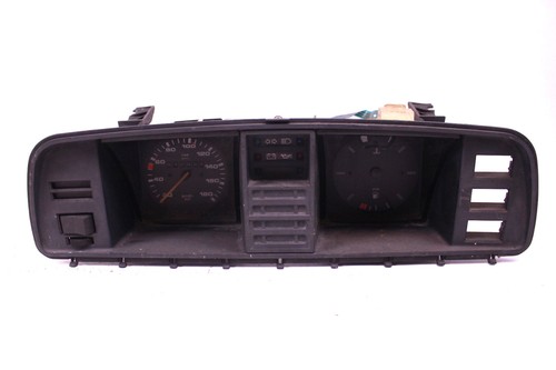 Instrument cluster speedometer