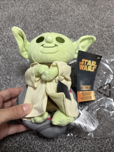 Disney store star wars yoda - store,