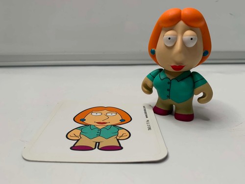 Lois griffin kidrobot family - kidrobot,