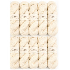1kg DK Undyed Virgin Wool
