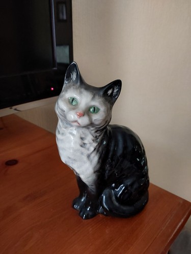 Beswick cat model - model, 1030