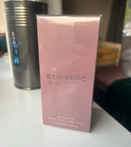 Kylie jenner cosmic - jenner,