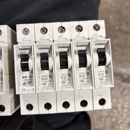 Siemens mcb 32a 5sx21 circuit - mcb,