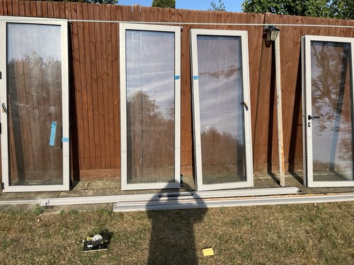 Fold doors approx 2 - 3.2, m