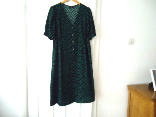 Wallis black jade - wallis, button