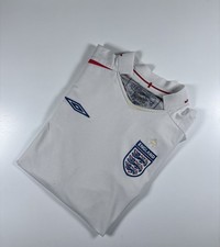 Authentic Umbro England 2005/07 Home Shirt. Size Large.