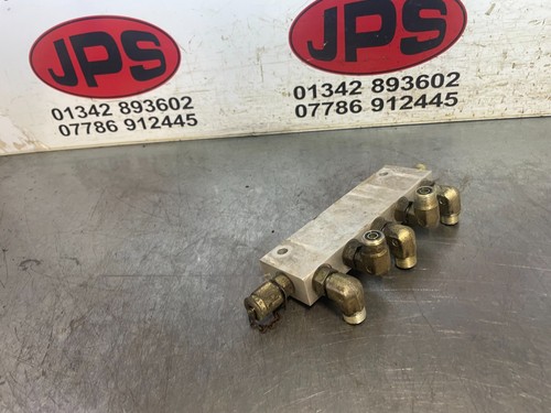 Hydraulic manifold valve - /,