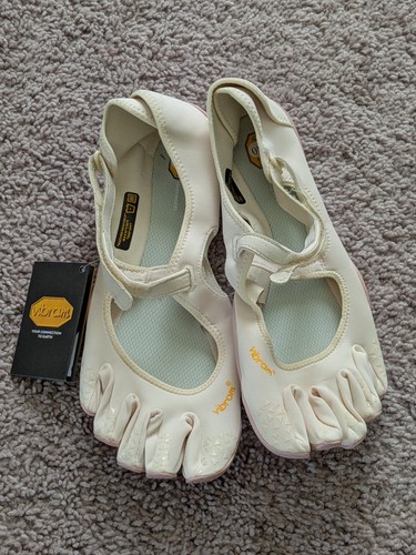Vibram five fingers - five,