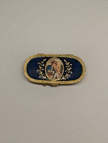 Ornate estee lauder solid - ornate,