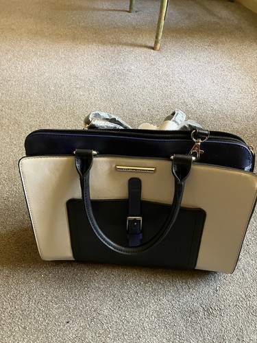 Brand new large hand - large, bag