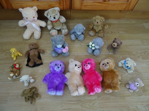 Small plush teddy bears - 18,