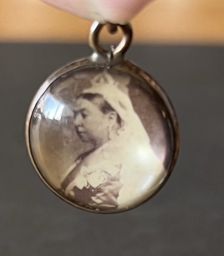 Collectible 1901 queen - 1901?,