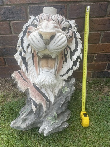 Esso tiger petrol bowser top - tiger,
