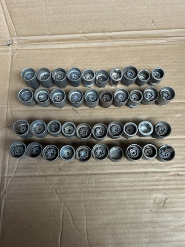 Job lot locking wheel nuts - lot,