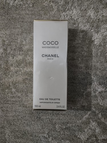 Sealed chanel coco - chanel,