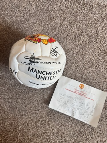 Manchester united signed - manchester, 00-01