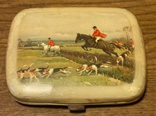 Vintage Cigarette Case – English Fox Hunt Scene Collectable Trinket Box