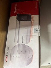 Hikvision DeepinView Series 8MP Multi-Sensor Bullet Camera