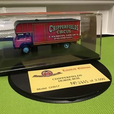 Oxford Chipperfields Circus CH017 TK Horse Box Lorry Diecast Model 1:76 Scale