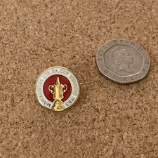 Manchester United 1985 FA Cup Winners Badge