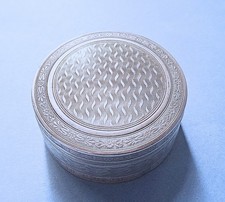 950 SILVER PILL BOX with