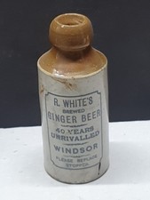 Vintage Bottle, R White's Ginger Beer, Windsor, 17cm High (B72)