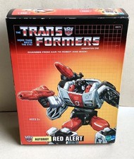 HASBRO, Ref.80679 - Transformers G1 - Autobot RED ALERT (2005) Mint Boxed