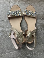 Faith Jewel Sandals Size 4:37